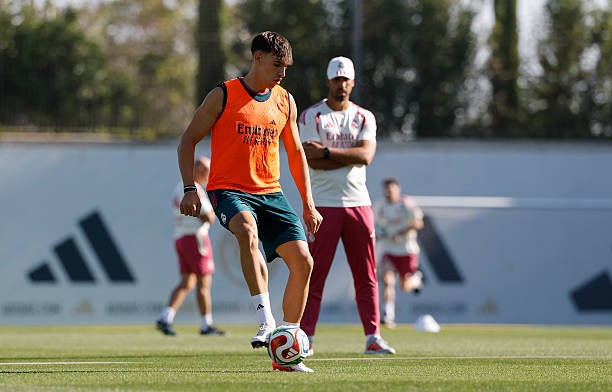 Carlos Espi nhanh chóng tập trung cùng Real Madrid. Ảnh: Getty Images