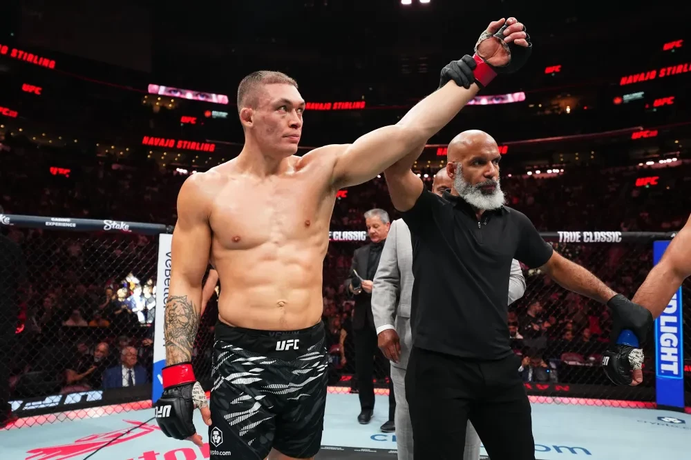 Navajo Stirling ăn mừng chiến thắng tại UFC 315