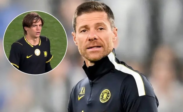 Fan Chelsea kỳ vọng Palestra sẽ chiếm được niềm tin nơi HLV Alonso. Ảnh: Getty.