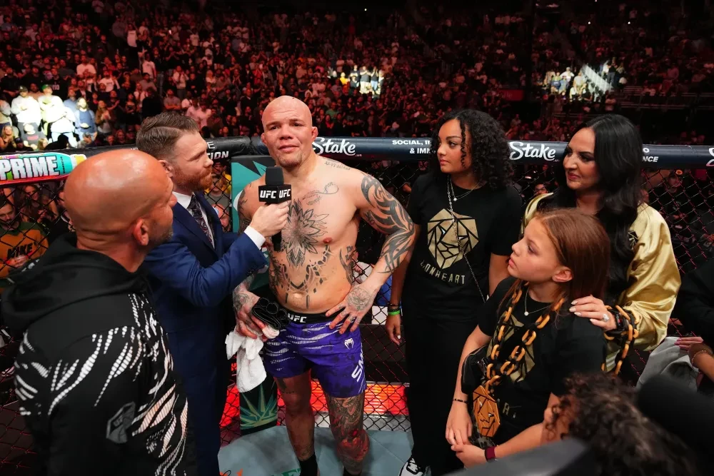 Anthony Smith trả lời phỏng vấn