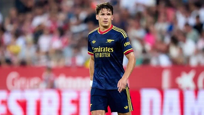 Tzolis đã có màn ra mắt ấn tượng cho Arsenal. Ảnh: Getty.