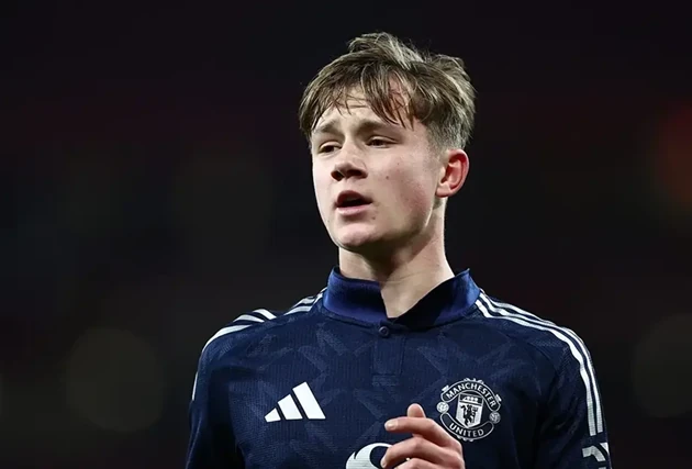 Jim Thwaites gây ấn tượng trong trận thắng Atletico Madrid. Ảnh: Manchester United