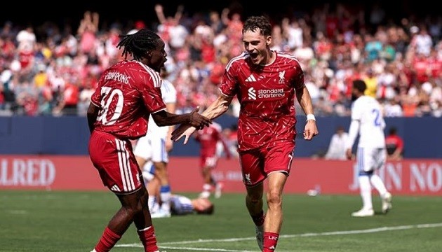 Liverpool khởi đầu tốt với 2 bàn thắng trong hiệp một. Ảnh: Getty.