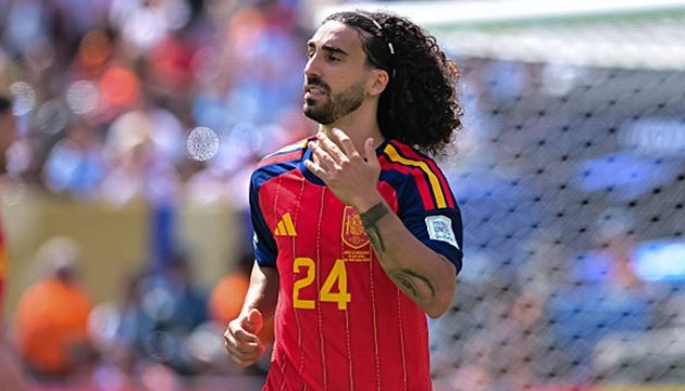 Cucurella vô địch World Cup cùng La Roja. Ảnh: Getty.