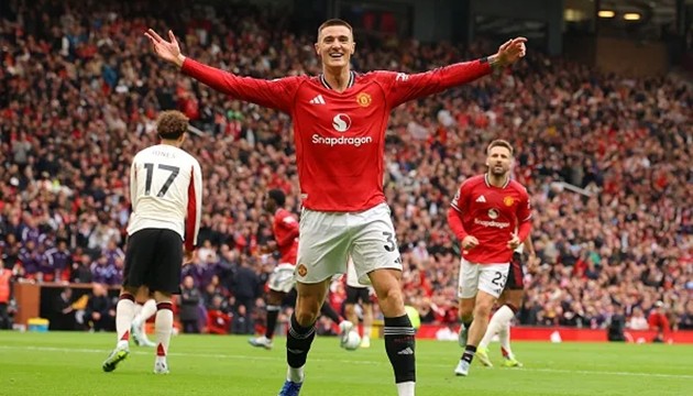 Benjamin Sesko được Bayern Munich săn đón.