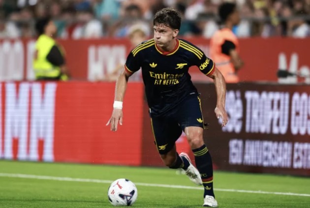 Christos Tzolis có màn ra mắt Arsenal đầy ấn tượng. Ảnh: Getty.