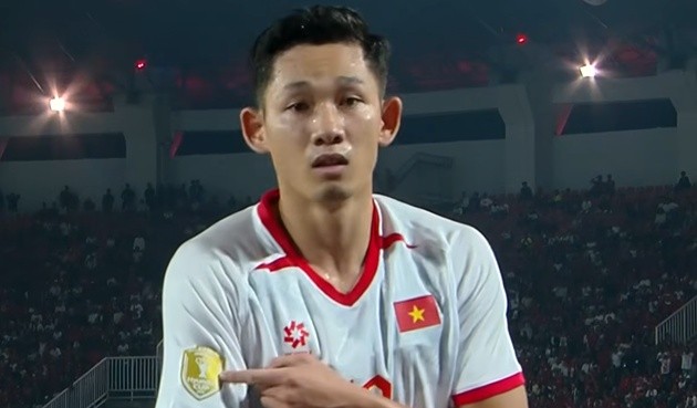 Hai Long hạnh phúc vì chiến thắng trước Indonesia. (Ảnh: Chụp màn hình ASEAN Cup)
