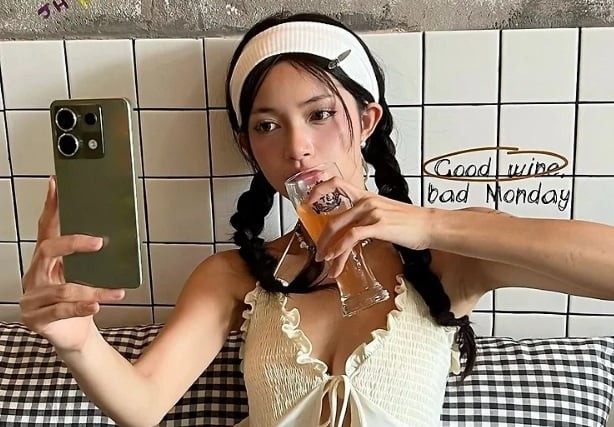 Những thiết kế lấy cảm hứng từ phong cách vintage đang quay trở lại với nhiều phiên bản từ bản mảnh thanh lịch đến bản lớn cá tính.