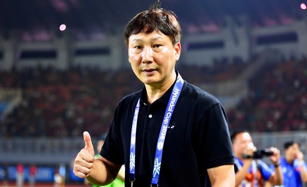 HLV Kim Sang-sik đang dùng Đình Bắc hiệu quả. (Ảnh: VFF)