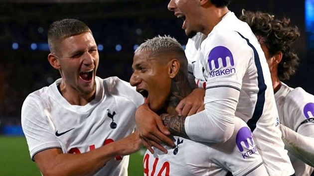 Richarlison chưa đủ khả năng dẫn dắt hàng công Spurs. (Ảnh: Goal)