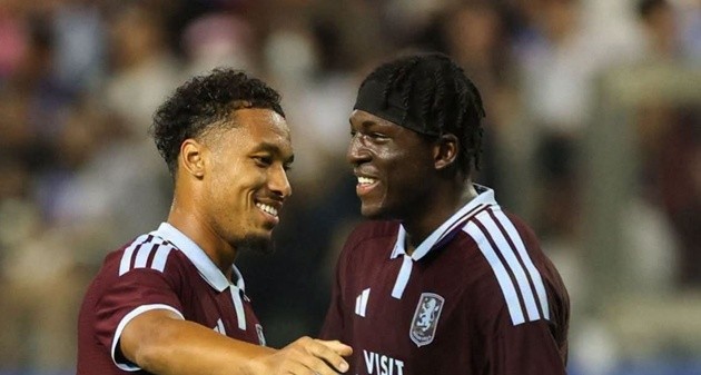 Aston Villa thắng