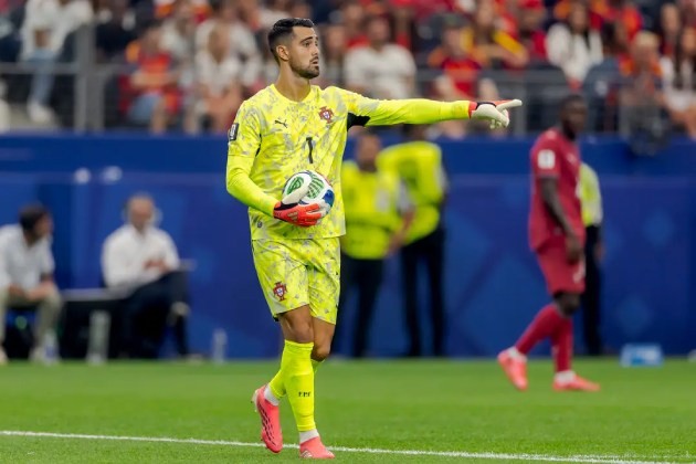 Chelsea muốn chốt sổ TTCN Hè này bằng thương vụ Diogo Costa. Ảnh: Getty.