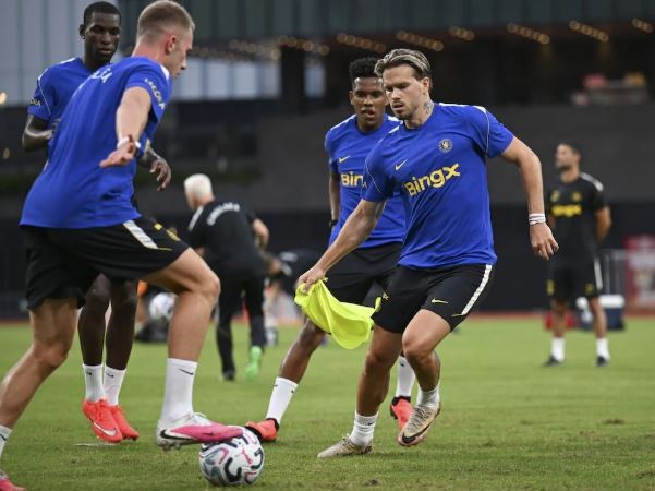  Mykhailo Mudryk đã trở lại tập luyện cùng toàn đội Chelsea. Ảnh: Getty Images.