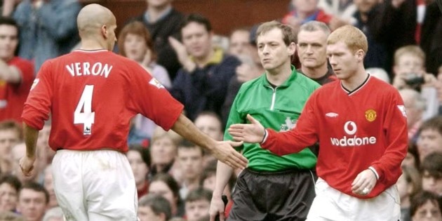 Veron, chữ ký bom tấn của Man United dưới thời Sir Alex Ferguson. Ảnh: Getty Images