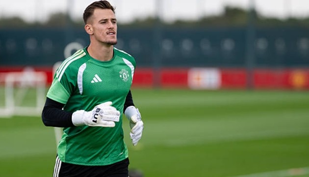 Vitek rời Man United. Ảnh: Getty Images
