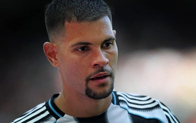 Bruno Guimaraes đang tiến gần đến thỏa thuận gia nhập Arsenal. Ảnh: Getty Images.