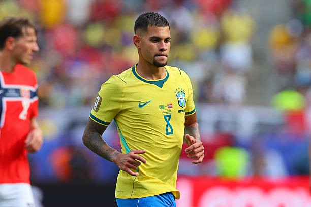 Bruno Guimaraes nhận được sự quan tâm từ Arsenal. Ảnh: Getty Images