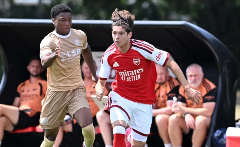 Luis Monoz là sao trẻ nổi bật của Arsenal. Ảnh: Getty.