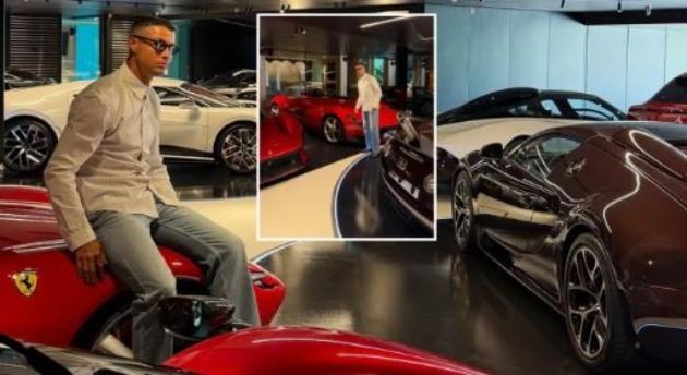  Cristiano Ronaldo bên cạnh dàn siêu xe. Ảnh: 