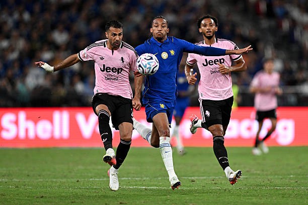 Chelsea bất ngờ bị Juventus vượt lên dẫn trước.
