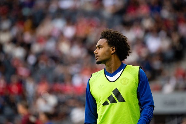 Zirkzee gần như không có tương lai ở Man Utd. Ảnh: Getty Images. 