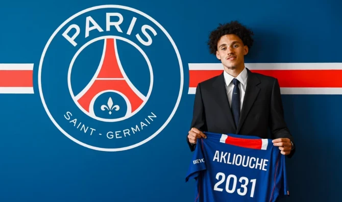 Maghnes Akliouche cập bến PSG. Ảnh: Trang chủ CLB PSG.