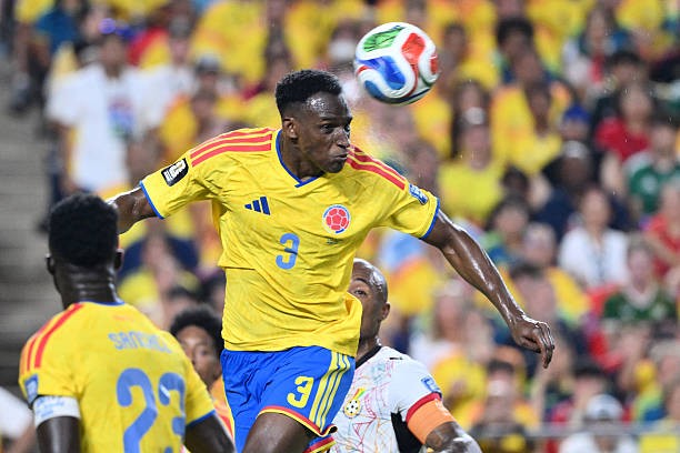 Jhon Lucumi nằm trong tầm ngắm của Chelsea. Ảnh: Getty Images