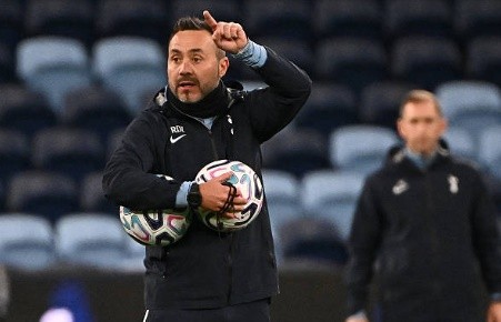 HLV De Zerbi đang giúp Tottenham có bước chạy đà ấn tượng trước thềm mùa giải mới. Ảnh: Getty.