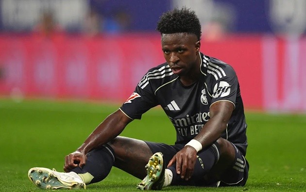 Vinicius ít đóng góp vào mặt trận phòng ngự. (Ảnh: Getty Images)