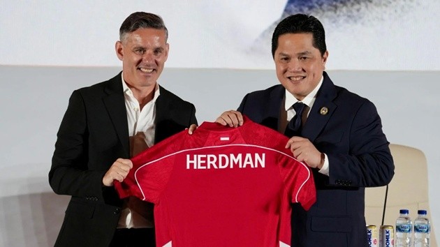 HLV Herman nhận thất bại tại ASEAN Cup. (Ảnh: Goal)