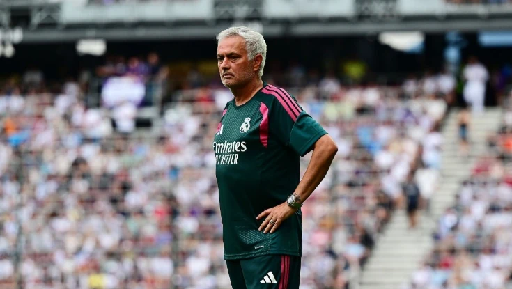 Mourinho được kỳ vọng giúp Real quay trở lại đỉnh cao. Ảnh: Getty.