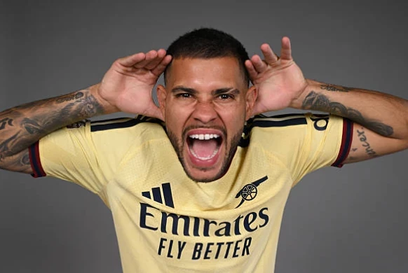 Bruno Guimaraes sẽ nâng cấp hàng tiền vệ Arsenal. Ảnh: Getty.