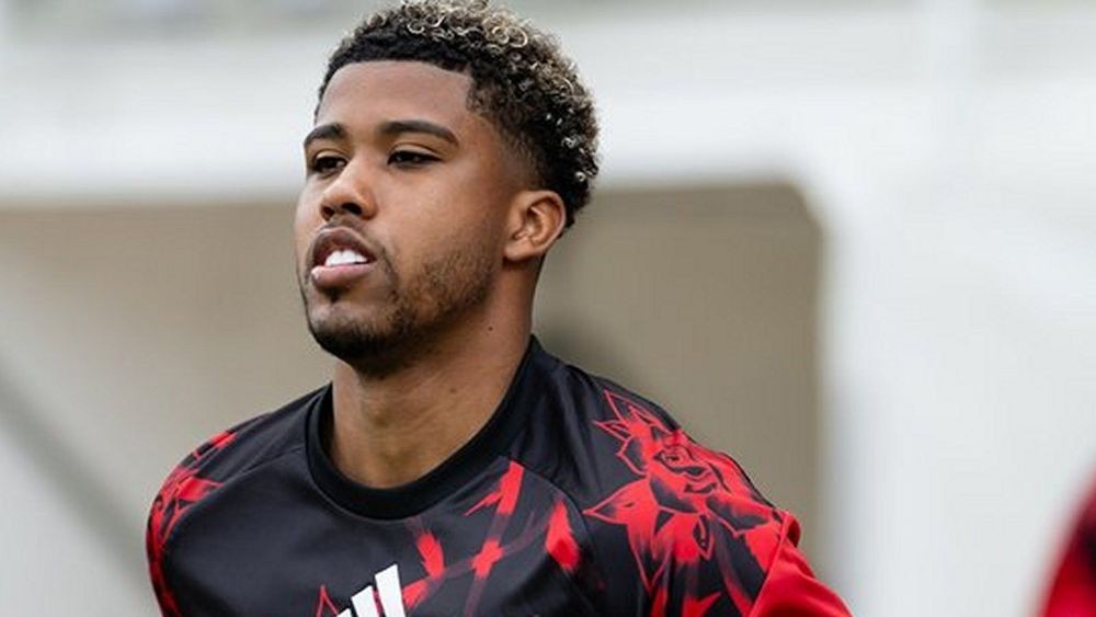 Santos đã xem Man Utd là ngôi nhà mới của mình. Ảnh: Trang chủ CLB.