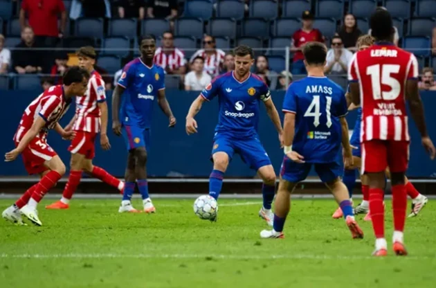 Mount trở lại đầy mạnh mẽ trong màu áo Man Utd. Ảnh: Getty Images