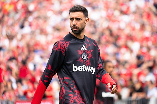 Manchester United không mua thêm người dự phòng cho Bruno Fernandes. Ảnh: Getty Images