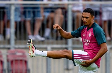 Alexander-Arnold đang nỗ lực để khẳng định vị thế tại Real. Ảnh: Getty.