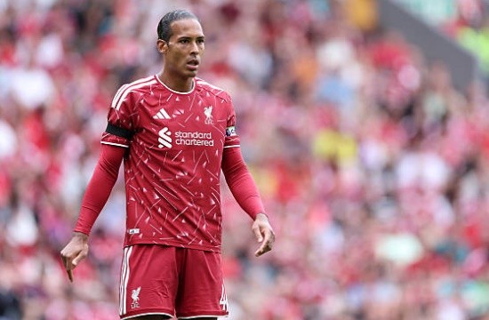 Liverpool cũng cần có một trung vệ chất lượng để sát cánh với Van Dijk. Ảnh: Getty/