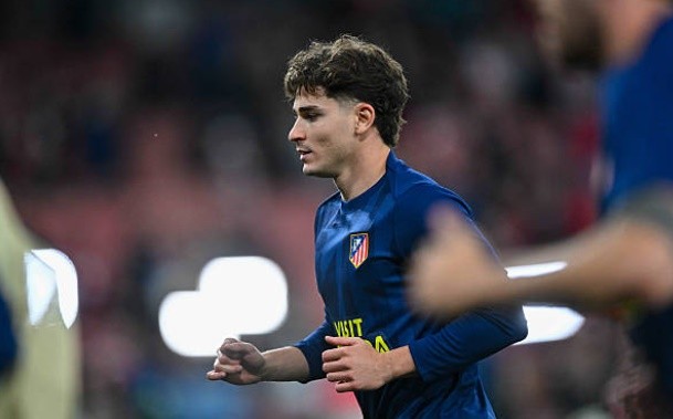 Alvarez đang gặp bế tắc trong việc tìm đường rời Atletico. Ảnh: Getty.