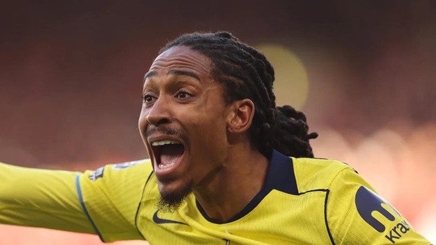 Inter chốt giá thành công với Spurs về Spence. (Ảnh: Gazzetta)