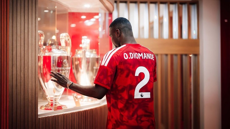 Ousmane Diomande chính thức cập bến Nottingham Forest. Ảnh: Nottingham Forest FC.