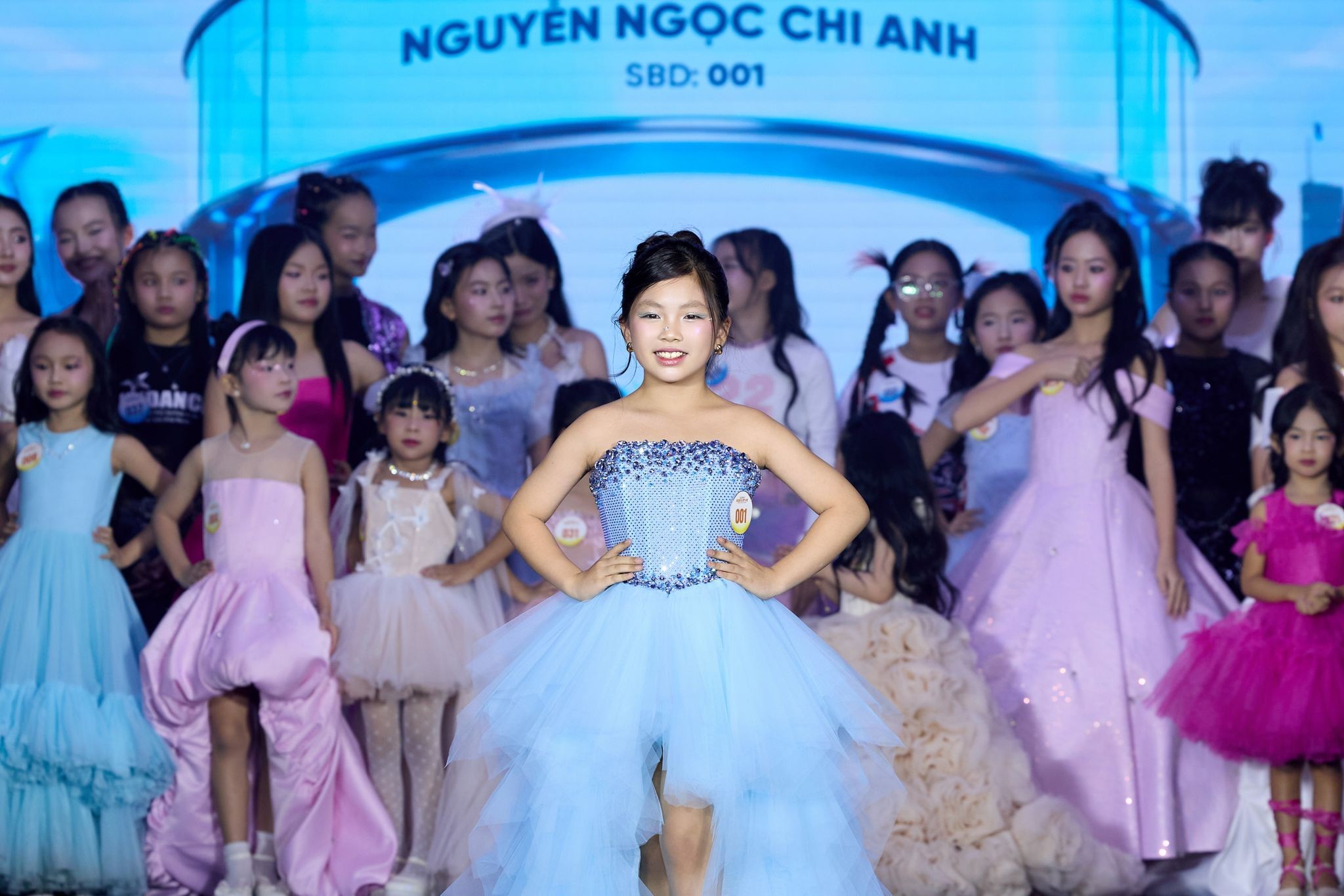 Best Catwalk (Hạng mục Model)_ Nguyễn Ngọc Chi Anh - SBD 001.jpg