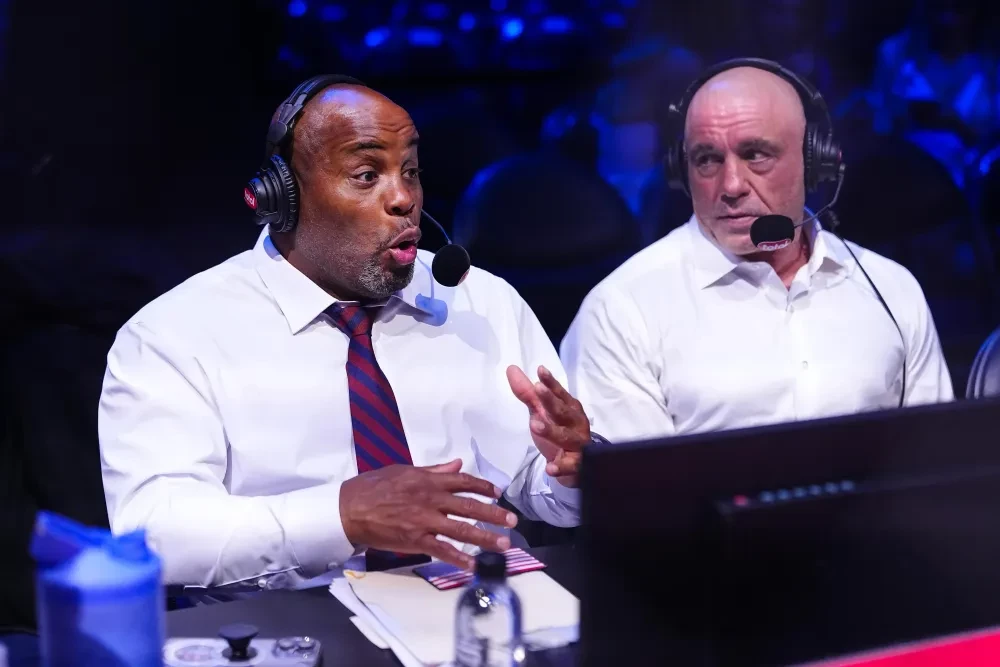 Daniel Cormier và Joe Rogan