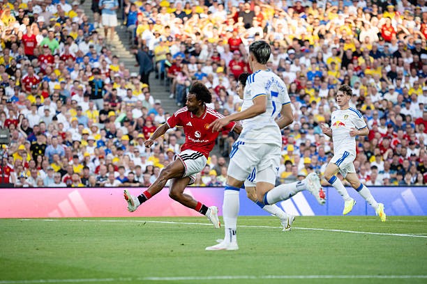  Joshua Zirkzee có màn trình diễn nổi bật trước Leeds. Ảnh: Getty Images.