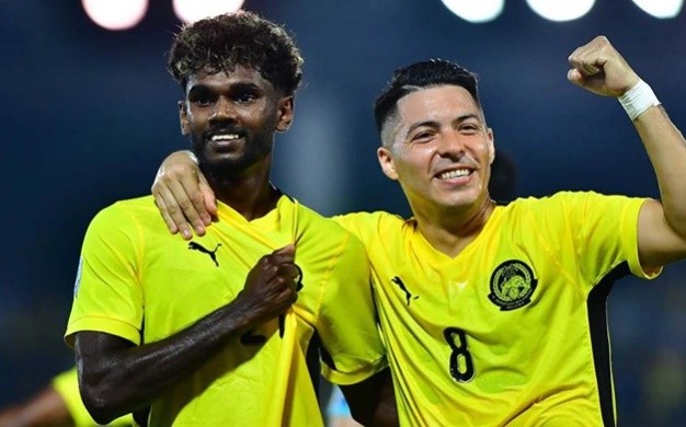 Sergio Aguero (phải) 
