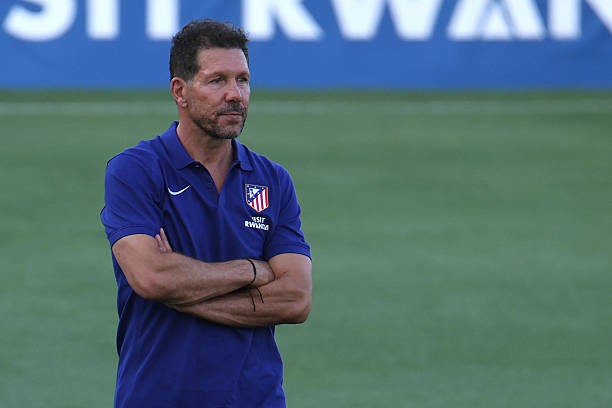HLV Diego Simeone vừa cùng Atletico Madrid trải qua 2 trận thua liên tiếp trước Manchester United và Manchester City. Ảnh: Getty Images. 