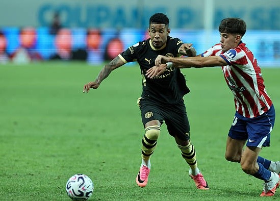 Tottenham quyết tâm chiêu mộ Savinho. Ảnh: Getty.