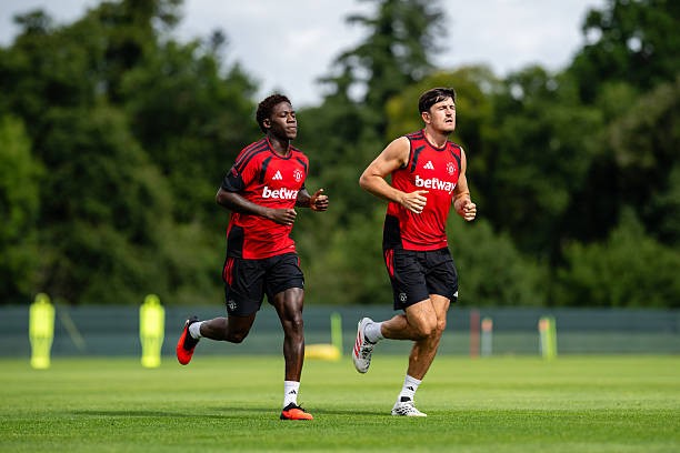 Mainoo mới hội quân cùng Man Utd sau kỳ nghỉ dài. Ảnh: Getty Images. 