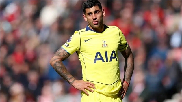 Romero chia tay Tottenham Hotspur. Ảnh: Getty.