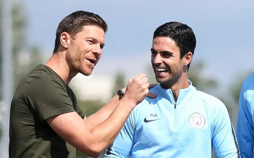 Alonso và Arteta có mối quan hệ rất tốt. Ảnh: Getty.