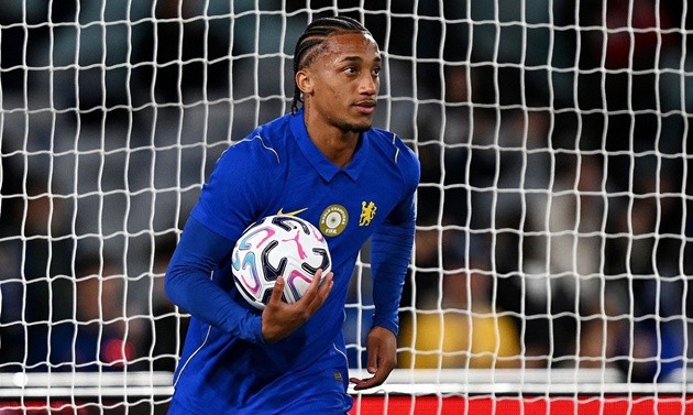 Pedro bỏ túi cú đúp. (Ảnh: Getty Images)
